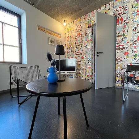 Momai 1891 Design-Ferienwohnung In Ehemaligen Winzeranwesen