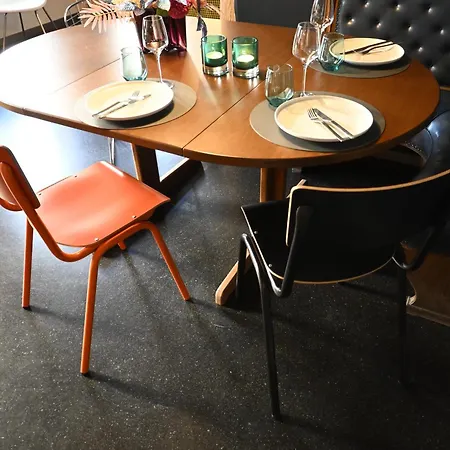 Apartman Momai 1891 Design-Ferienwohnung In Ehemaligen Winzeranwesen *