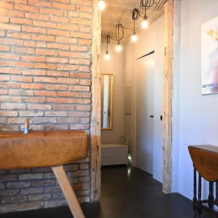 Apartman Momai 1891 Design-Ferienwohnung In Ehemaligen Winzeranwesen